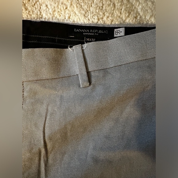 Banana Republic Tapered Fit dress Pant Size 36x32 - Picture 3 of 5